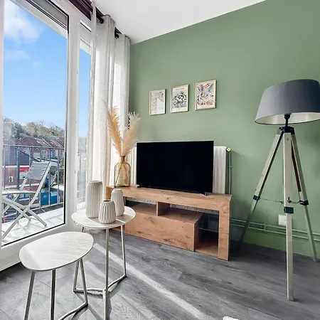 아파트 Balcon, Renove, Proche Commerces & Gare *