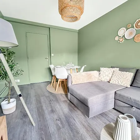 Balcon, Renove, Proche Commerces & Gare 아파트 *